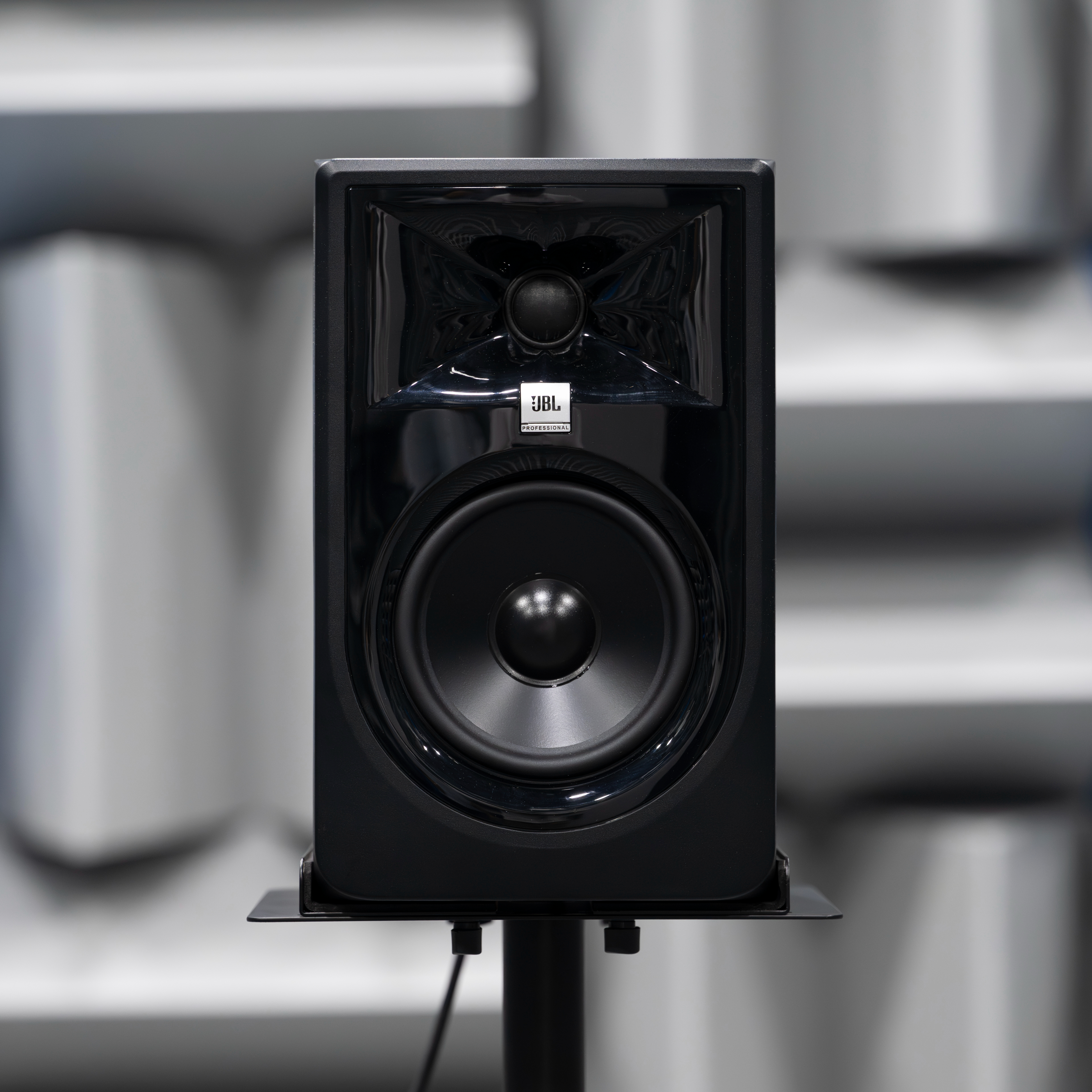 JBL 305P MKII