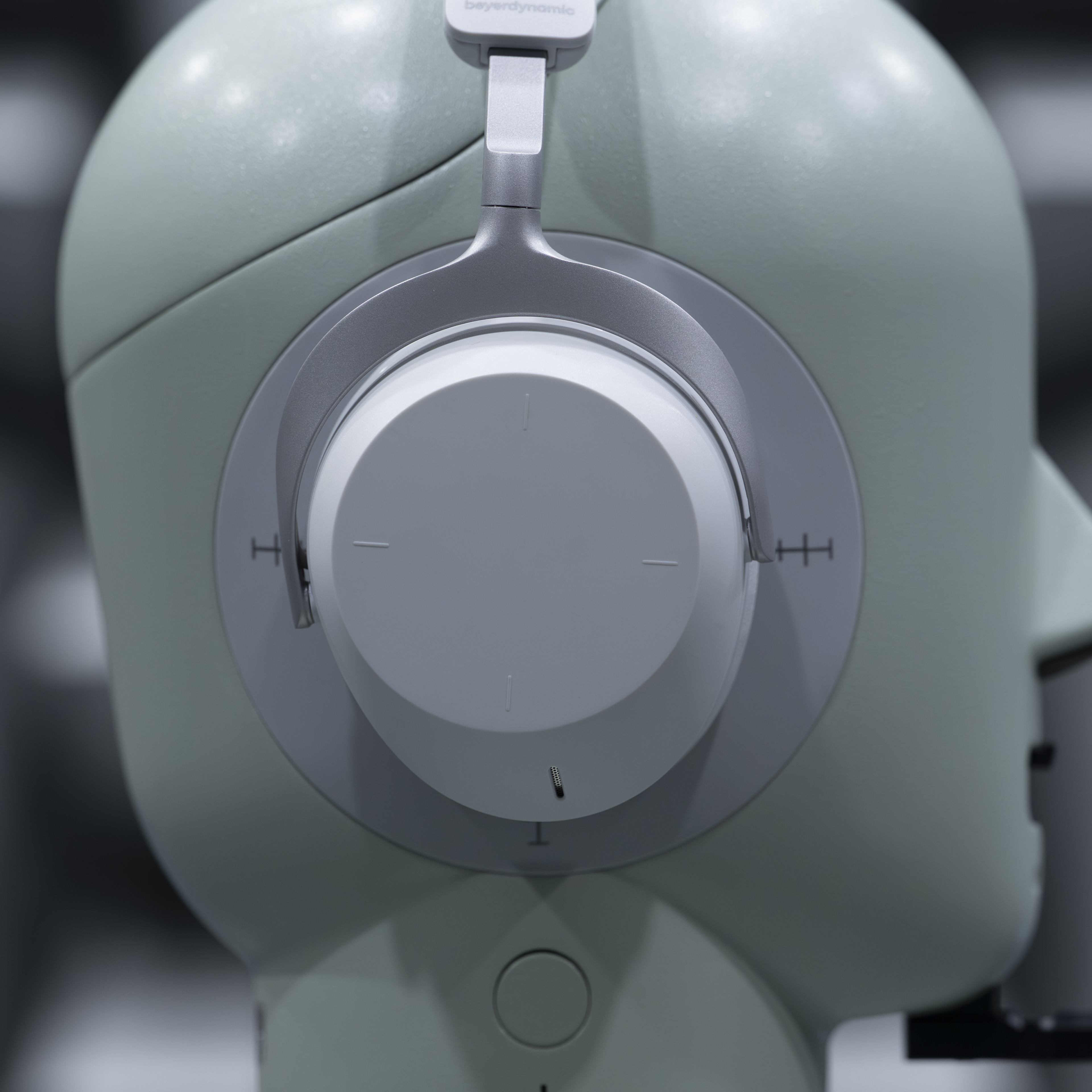 Beyerdynamic/拜雅 AVENTHO 300