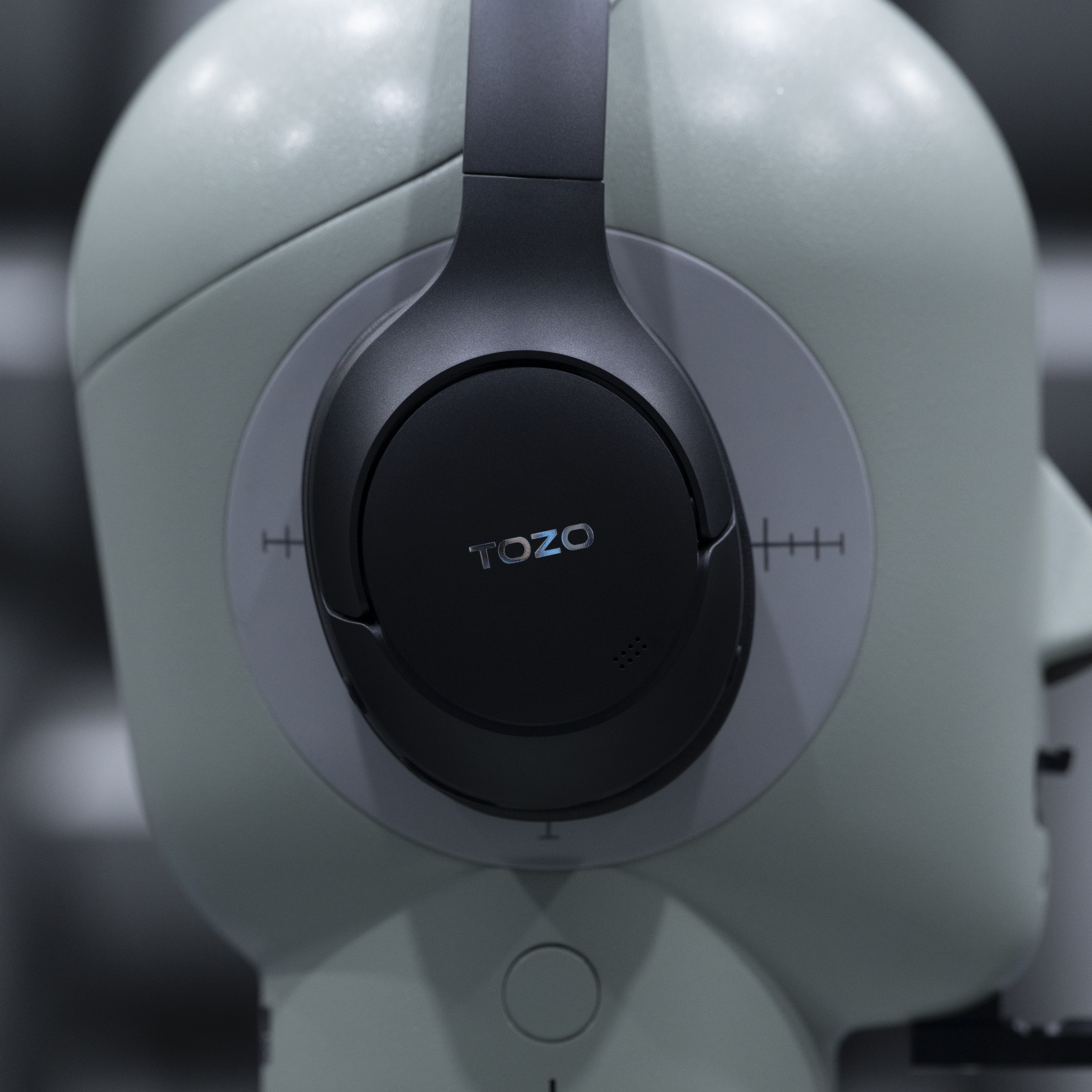 TOZO HT2