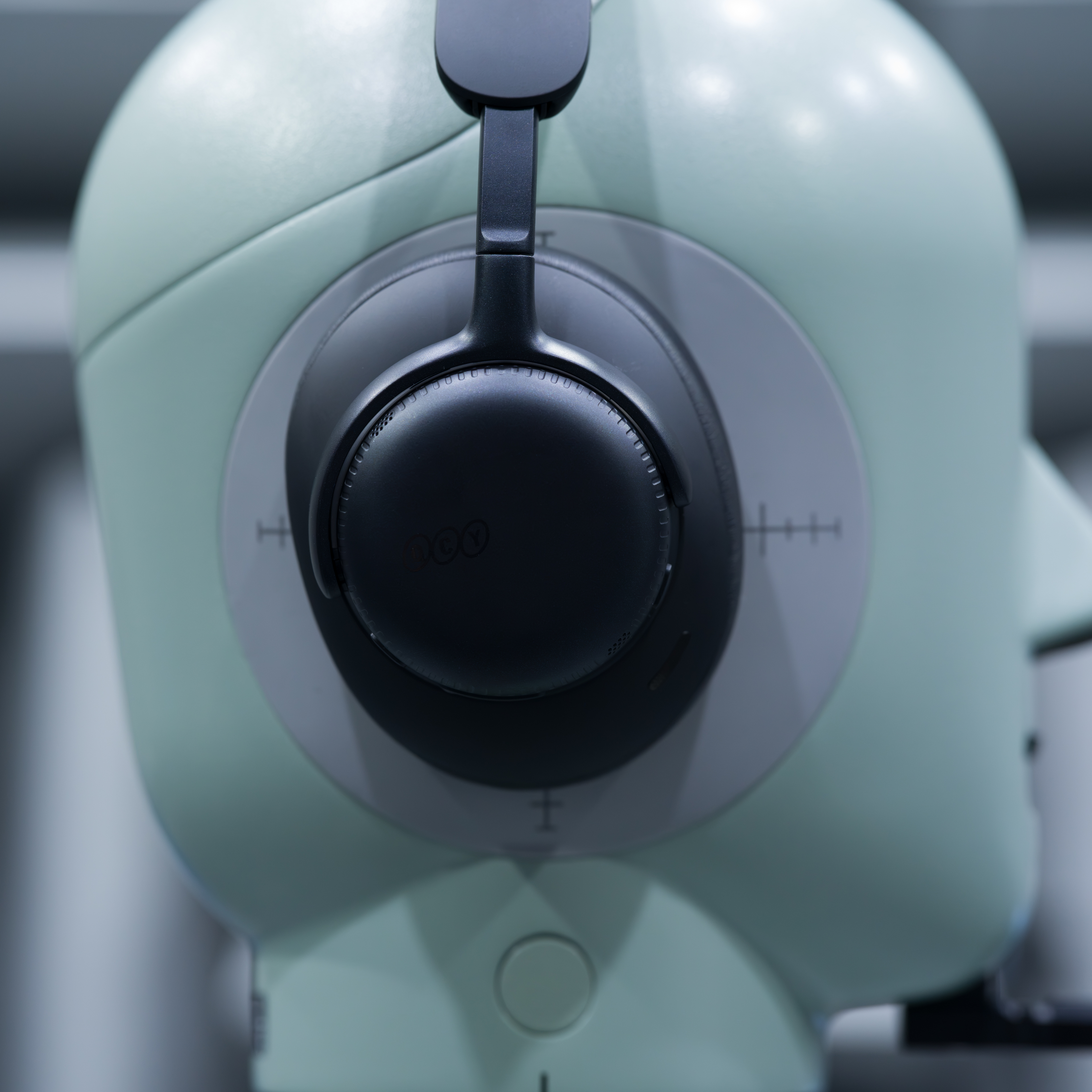 QCY H6 Ultra